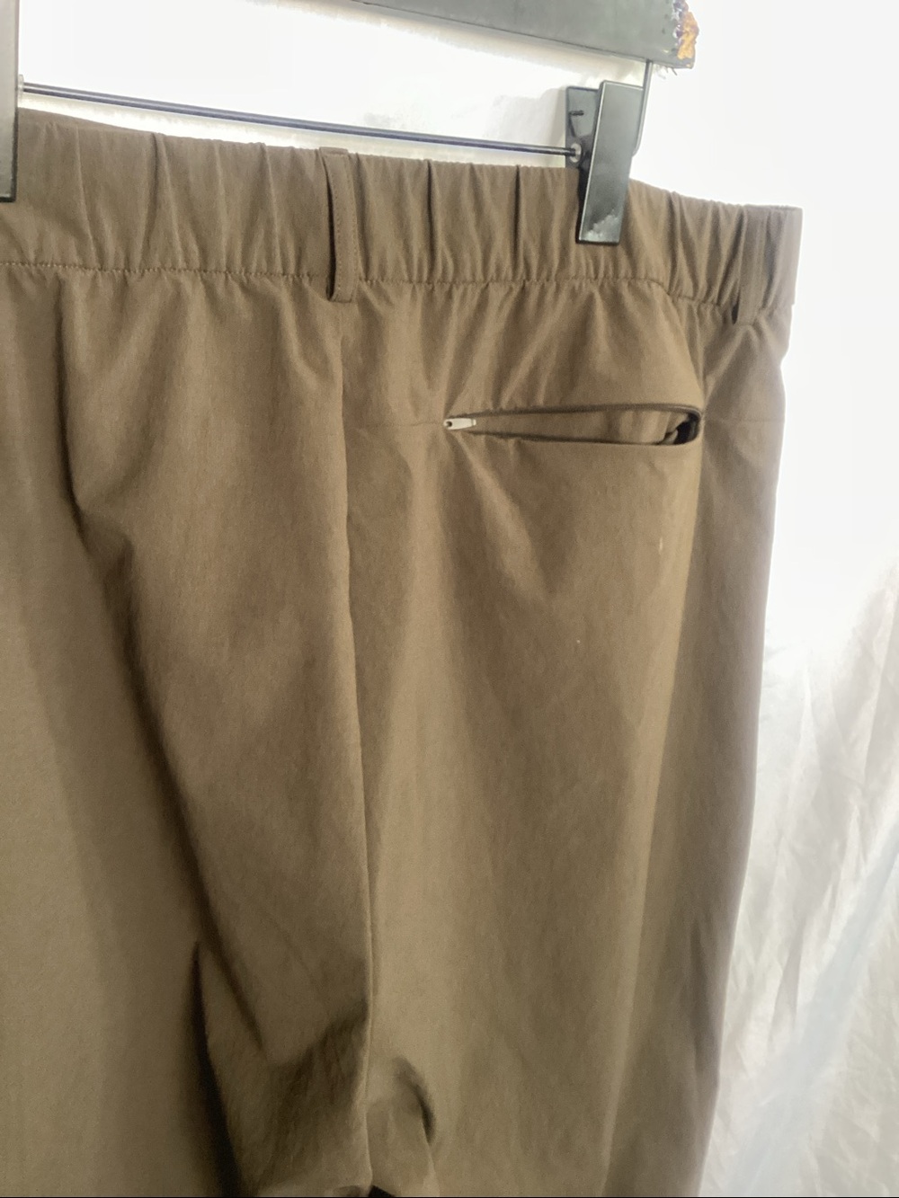 Alo pants - Picture 6 of 13